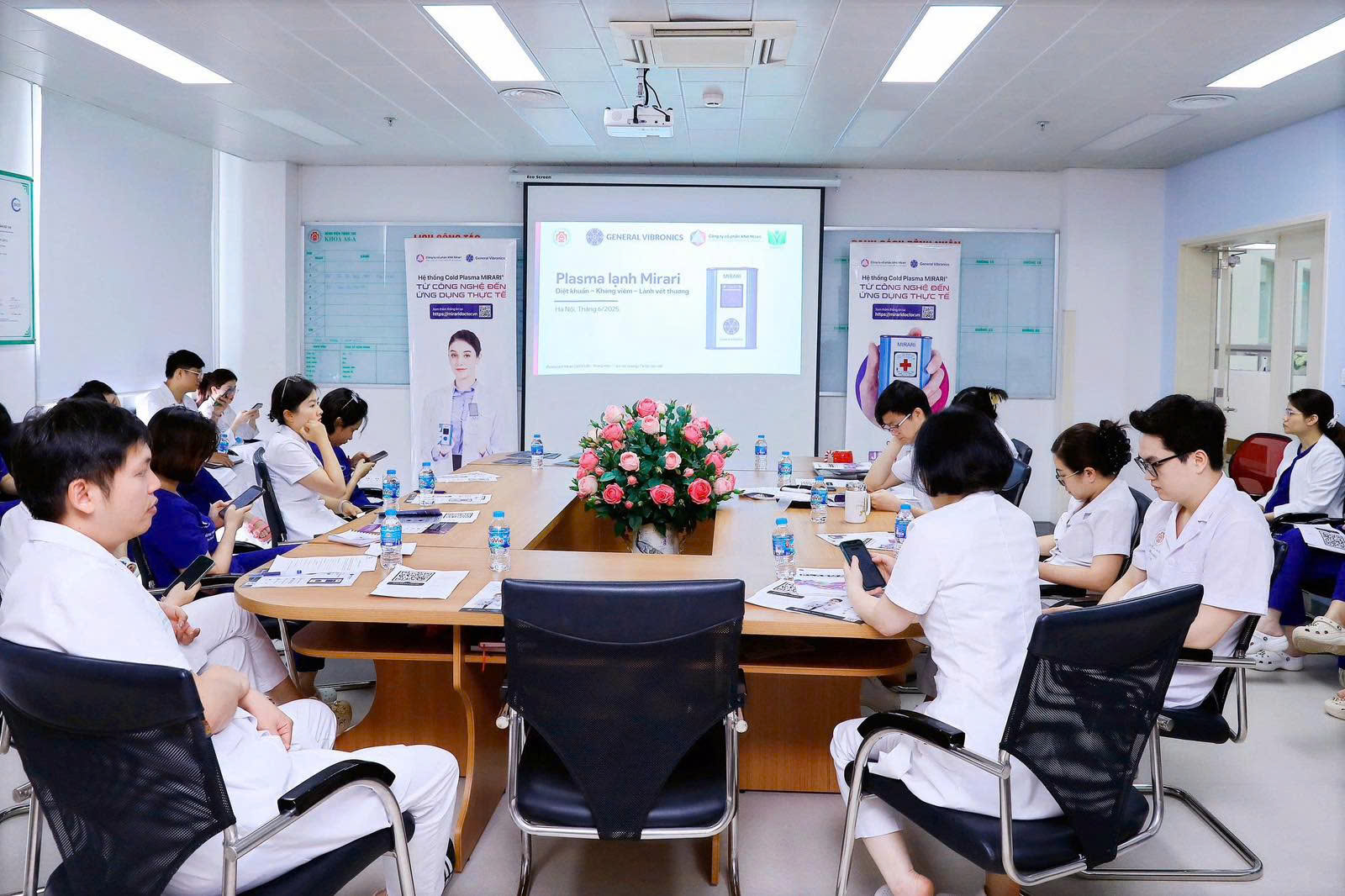 Hội thảo “Plasma lạnh Mirari: Diệt khuẩn – Kháng viêm – Lành vết thương” – Bước đột phá mới trong chăm sóc vết thương và da liễu 1 z6730581510774 3a8e9a2bcf4eccb97831c724840bfabd